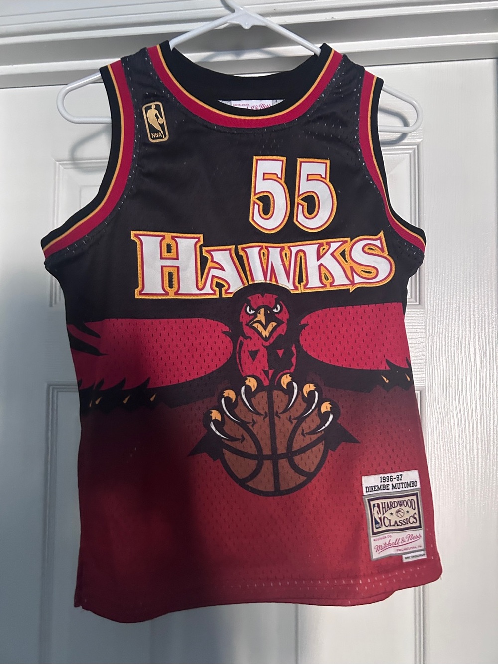 Mitchell & Ness Kids Atlanta Hawks Black/Red #55 Jersey Top